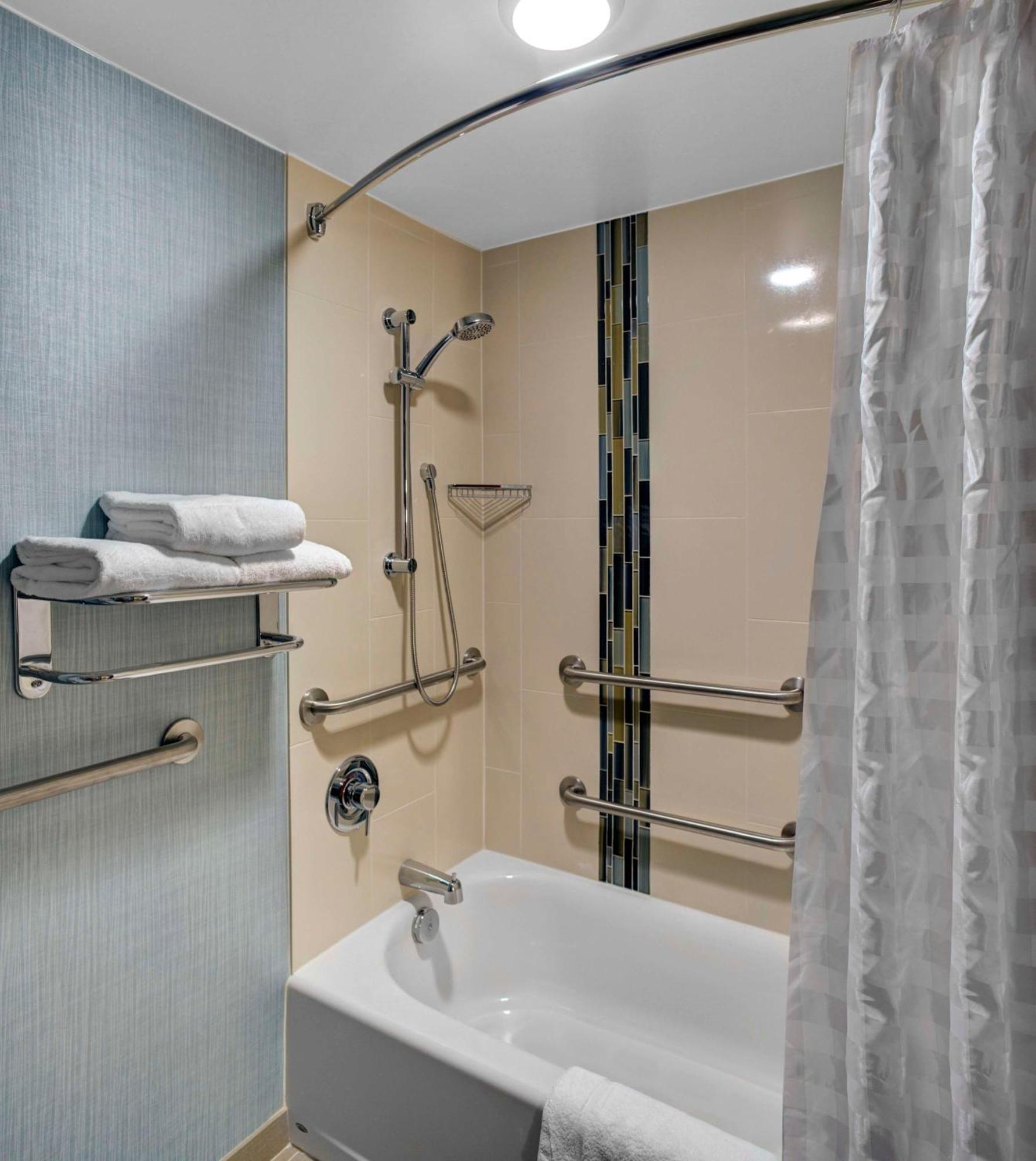 Hyatt Place Detroit/Livonia Extérieur photo