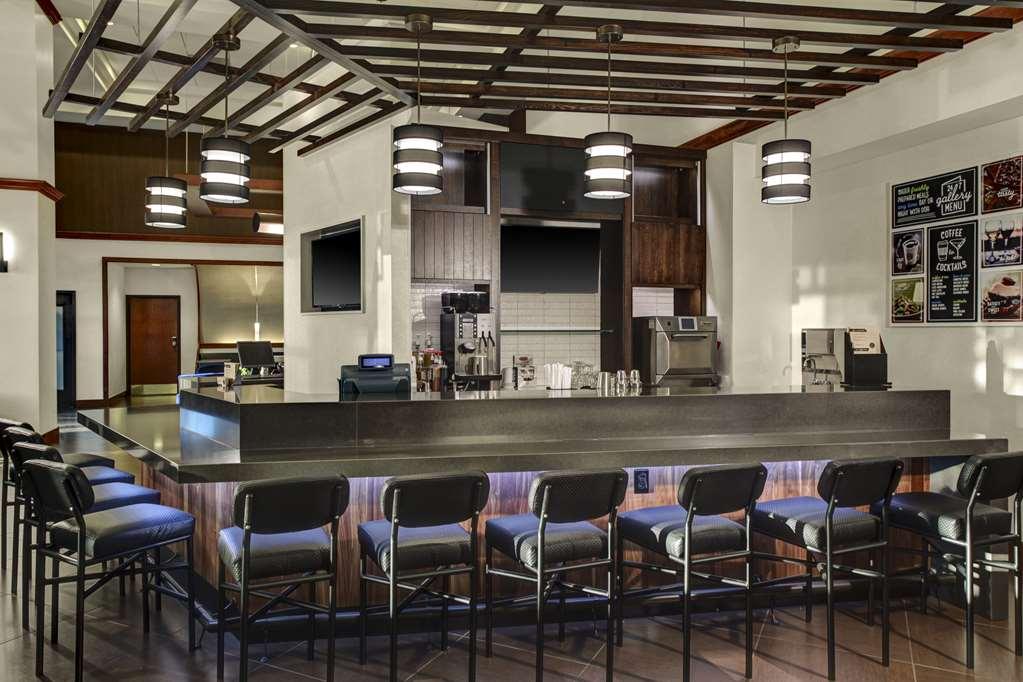Hyatt Place Detroit/Livonia Restaurant photo
