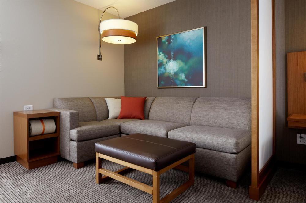 Hyatt Place Detroit/Livonia Extérieur photo