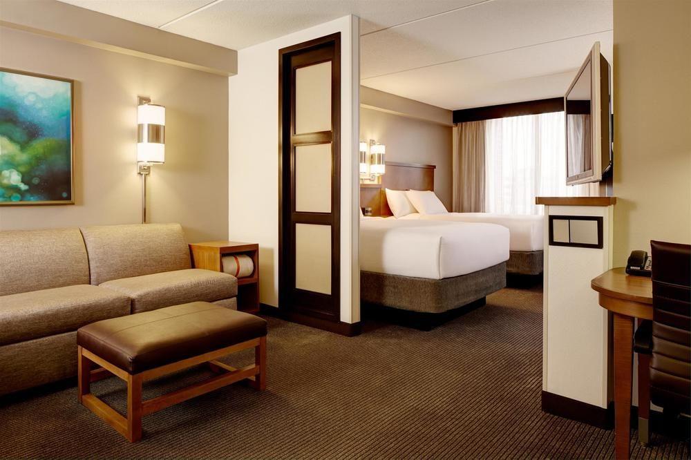 Hyatt Place Detroit/Livonia Extérieur photo